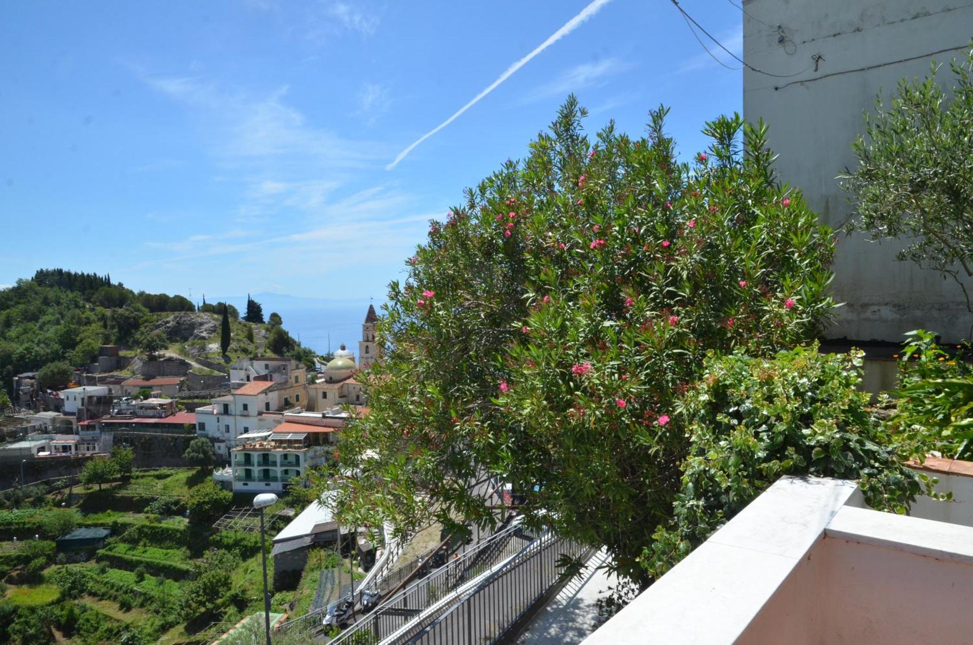 Amalfi Hills Aparthotel Room photo